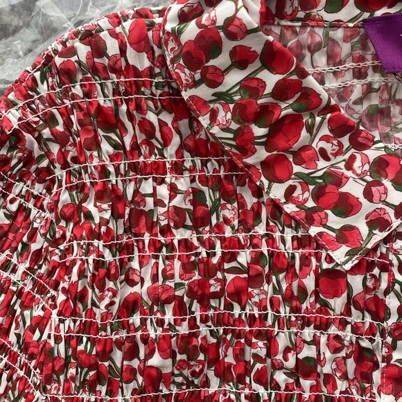 Smocked button-up shirt in Liberty® Eliza's Red fabric - Picture 6 of 7